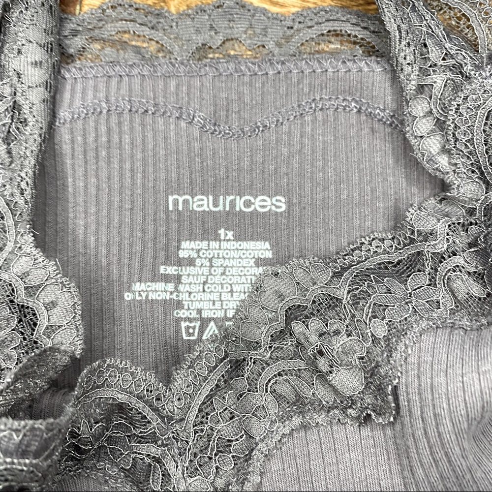 🦩 3/$15 or 5/$20 🦩 Women’s tank - Picture 3 of 3